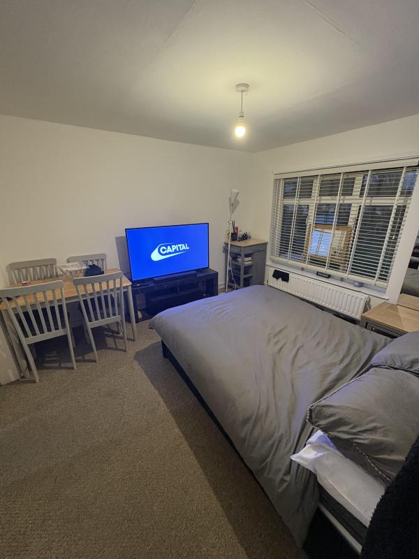 1 bedroom flat in Rainham House Exchange