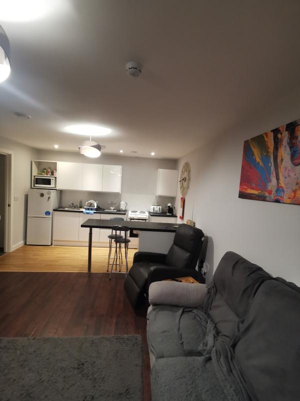 2 bedroom flat in Basildon House Exchange