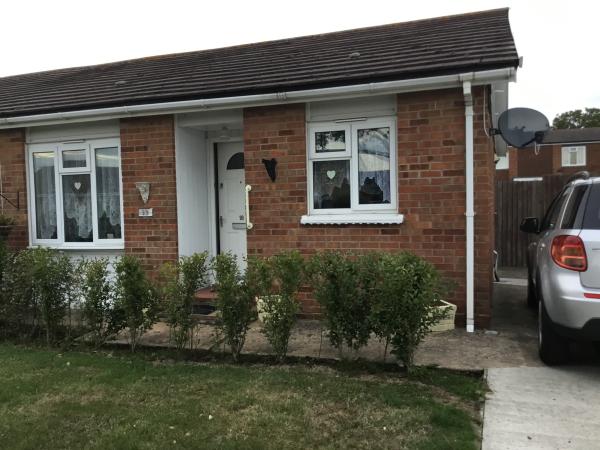 2 bedroom bungalow in Clacton On Sea House Exchange