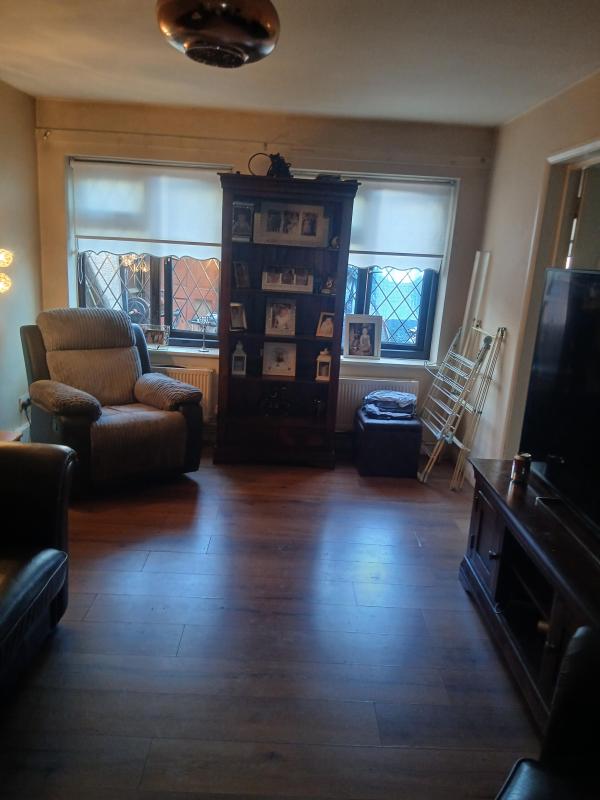 2 bedroom flat in London House Exchange
