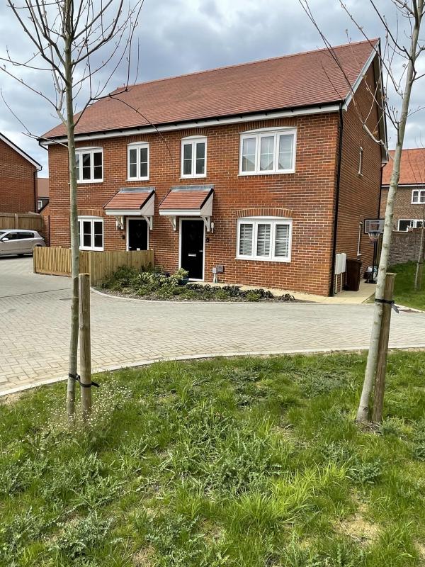 3 Bedroom house In Curbridge Wants 4 Bedroom house In Winchester House Exchange