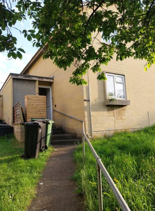 2 bedroom flat in Bath House Exchange