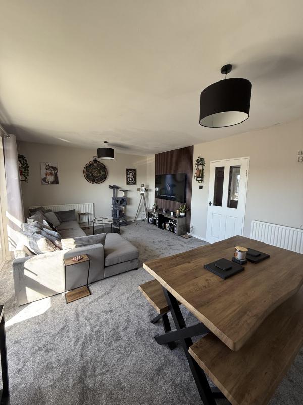 2 bedroom maisonette in Dagenham House Exchange