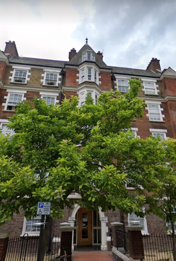 1 bedroom flat in London House Exchange