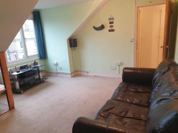 1 bedroom flat in Ealing House Exchange