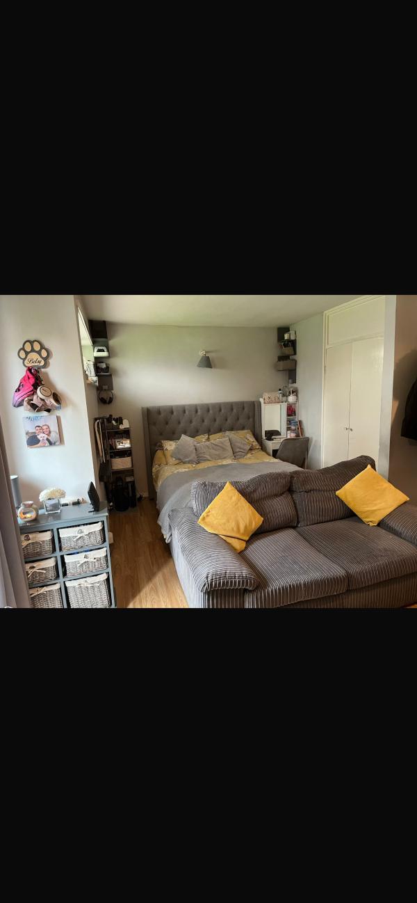1 bedroom flat in Roundshaw House Exchange