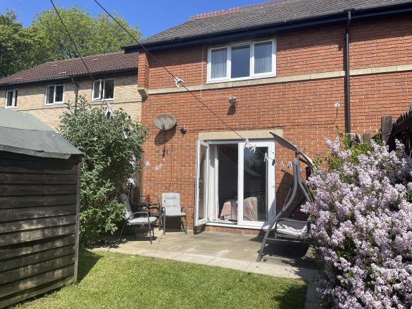 2 bedroom house in Whitby House Exchange