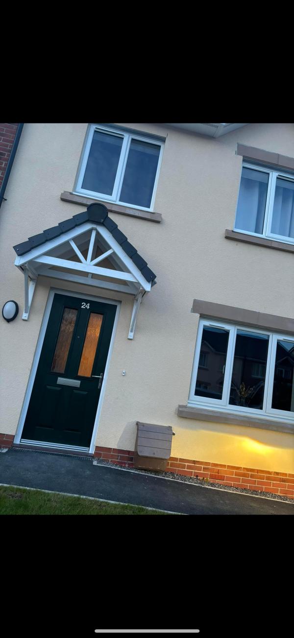 2 bedroom house in Cefn Mawr House Exchange