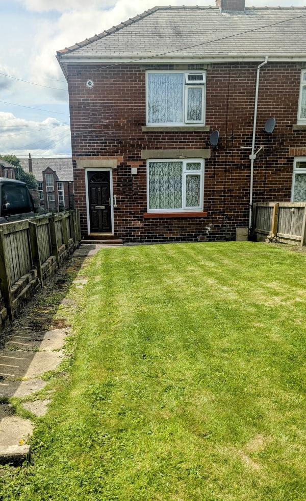 2 bedroom house in Leadgate House Exchange