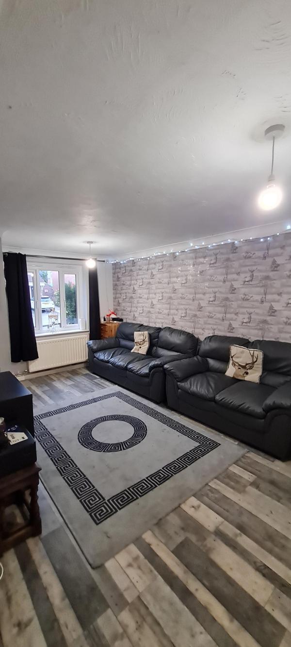2 Bedroom house In Glastonbury Wants 3 Bedroom house In Glastonbury House Exchange