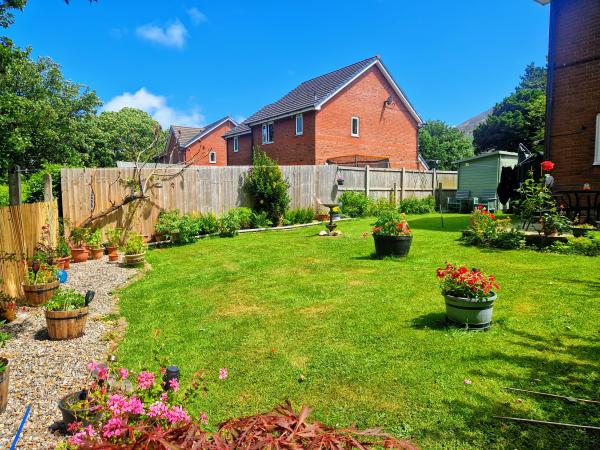 2 bedroom house in Penmaenmawr House Exchange