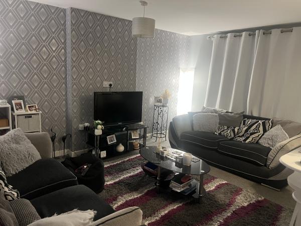 1 bedroom flat in Broxburn House Exchange