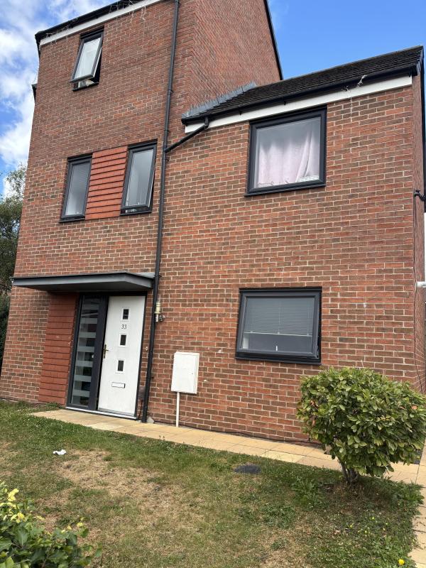 4 bedroom house in Birmingham House Exchange