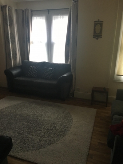 1   bedroom house in Hounslow