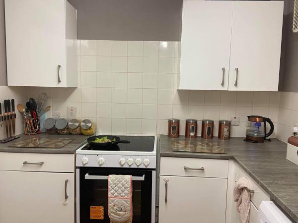 2 bedroom flat in Hunderton House Exchange