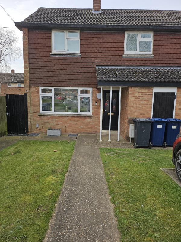 2 bedroom house in Huntingdon House Exchange