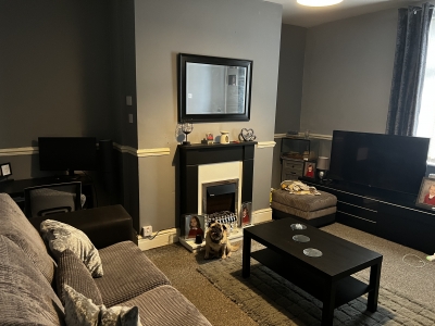 2   bedroom house in Radcliffe