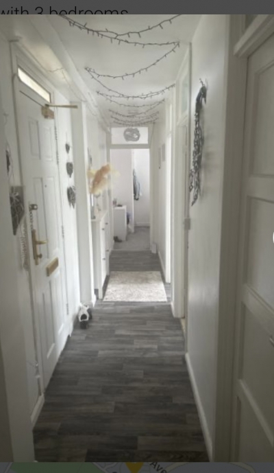 3 bedroom flat in New Parks House Exchange