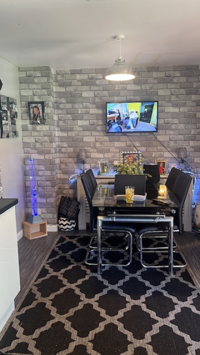 3 bedroom house in Manor Estate House Exchange