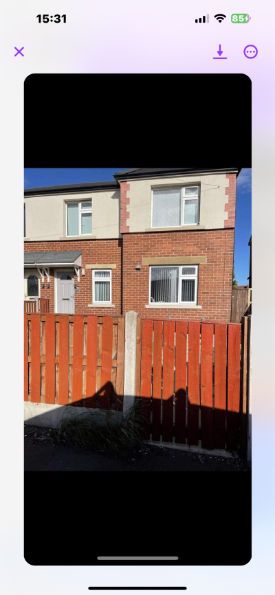 4   bedroom house in Wakefield