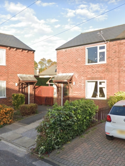 2   bedroom house in Wakefield