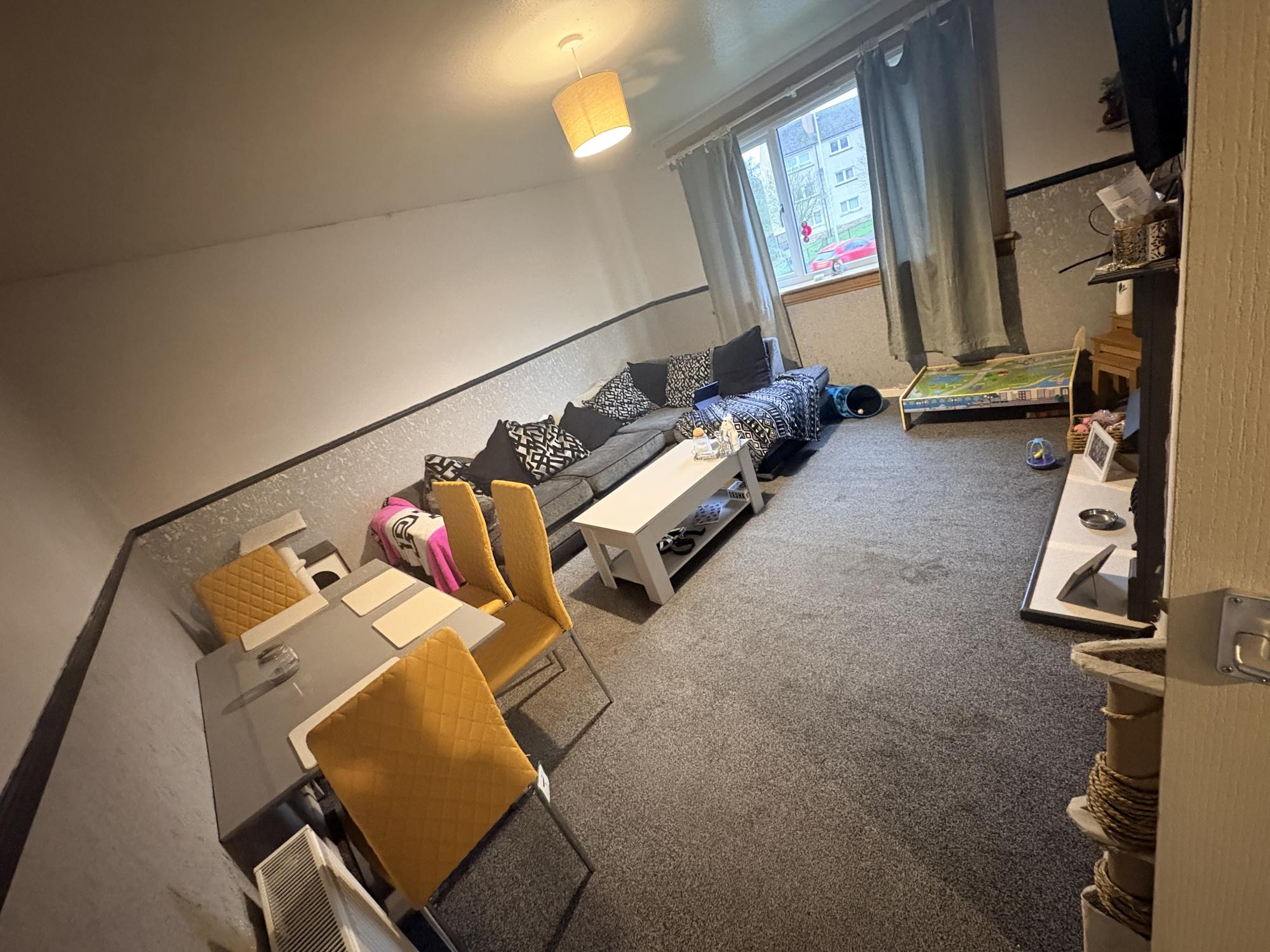 2 bedroom flat in Perth House Exchange